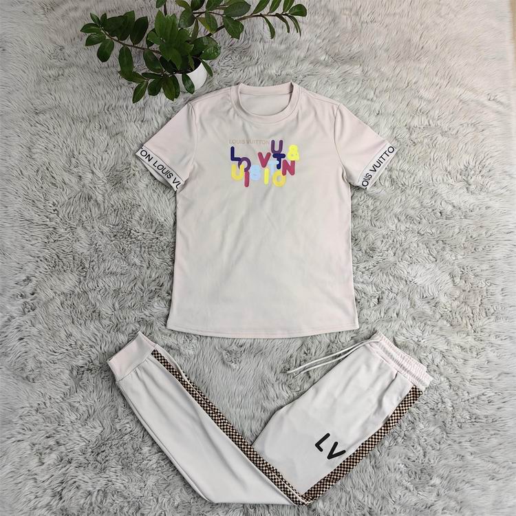 Louis Vuitton Tracksuit Wmns ID:20261003-139